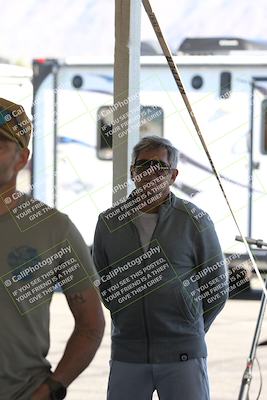 media/Jan-15-2026-Racers Edge (Thu) [[dfebeb70ab]]/1-Around the Pits-Track Walk/